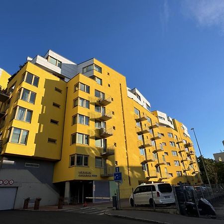 Rezidence Jeseniova Prague Apartment Ngoại thất bức ảnh