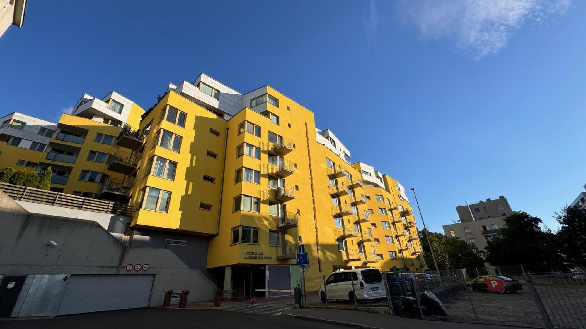 Rezidence Jeseniova Prague Apartment Ngoại thất bức ảnh